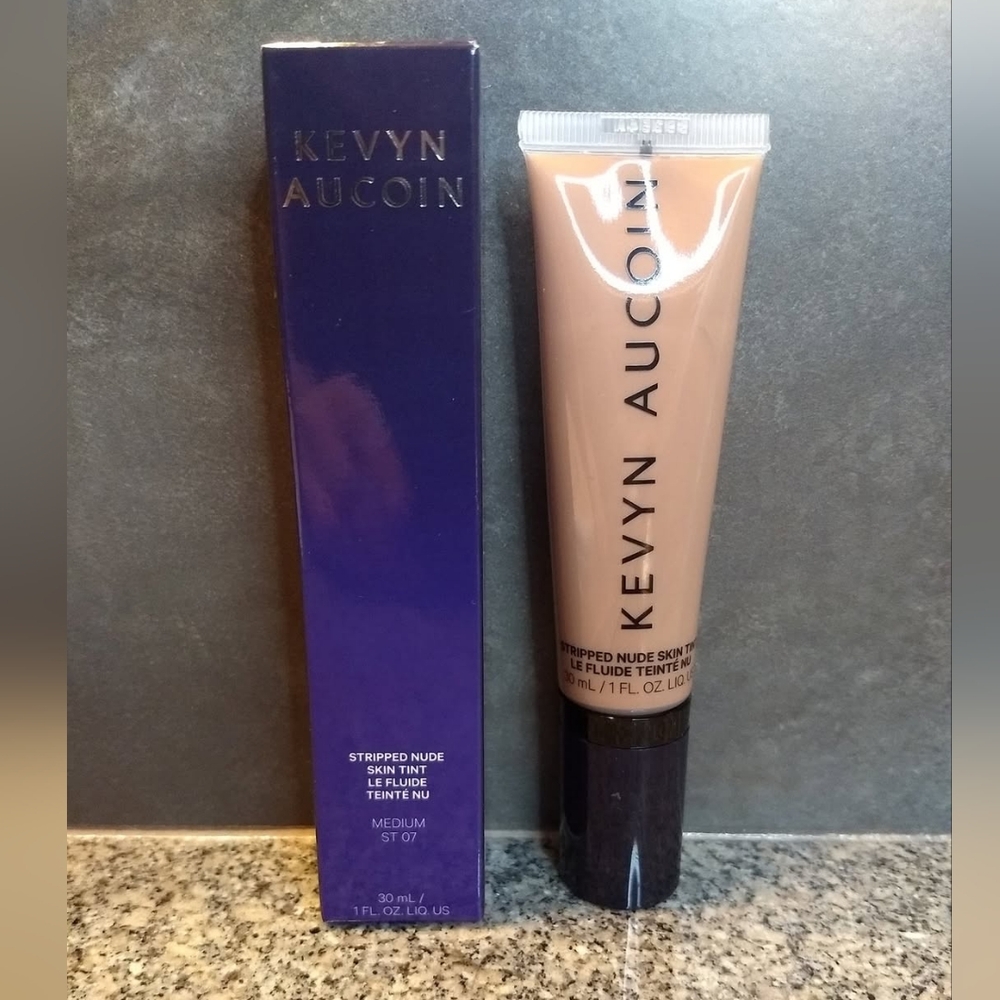 Kevyn Aucoin Stripped Nude Skin Tint (Medium 07)